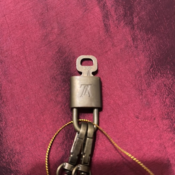 LV Louis Vuitton Lock and Key w/unbranded chain - Picture 5 of 5